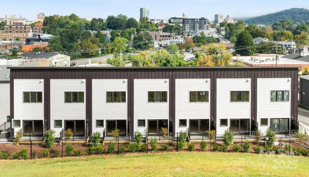 Condo located in Asheville, NC showcasing its design and architecture (Image 5). Condo located in Asheville, NC showcasing its design and architecture (Image 5).