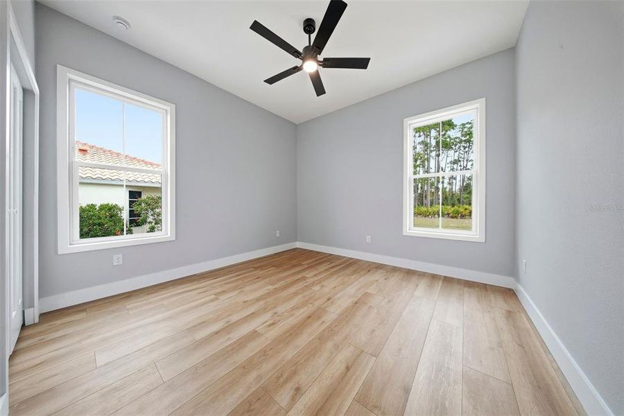 Spacious, unfurnished interior of a new home in , Punta Gorda (Image 36).