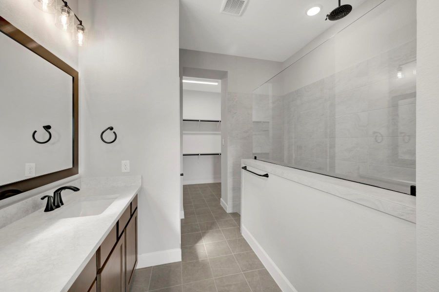 Furnished interior view inside a new home in Pomona 45' Homesites, Manvel (Image 13).