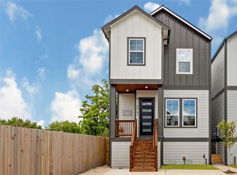 Front exterior of a new home in , Houston, TX, highlighting curb appeal (Image 22).