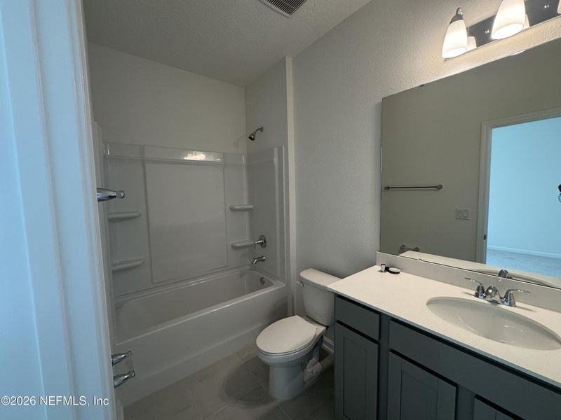 Furnished interior view inside a new home in Hyland Trail, Green Cove Springs (Image 6).