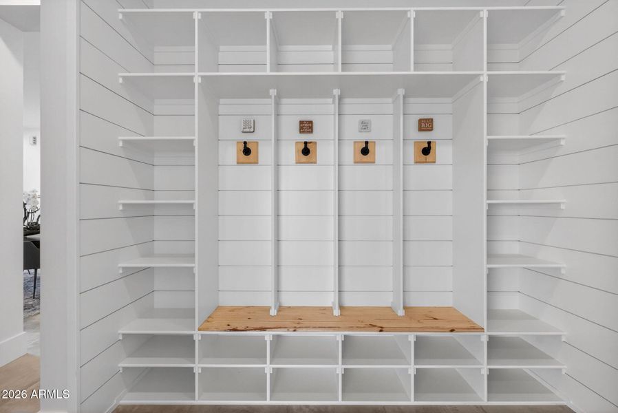 37-web-or-mls-DSC00876 37-web-or-mls-DSC00876