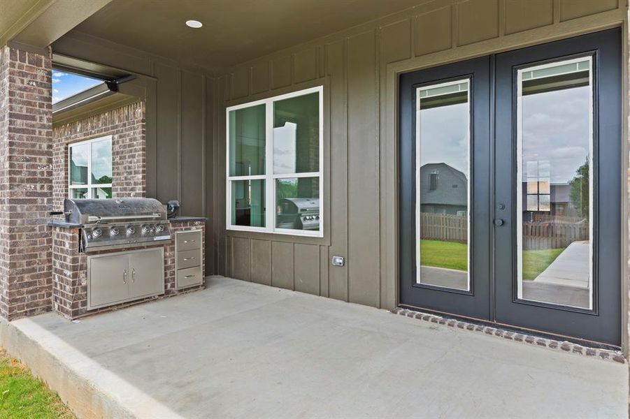 Exterior details and patio area of a home in , Lindale (Image 29).