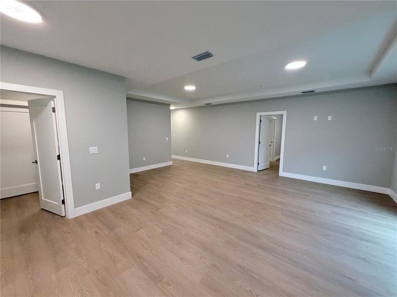 Spacious, unfurnished interior of a new home in , Spring Hill (Image 27).