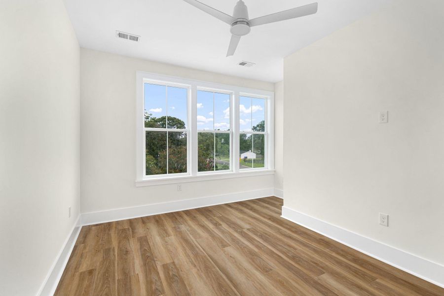 Spacious, unfurnished interior of a new home in , Mount Pleasant (Image 27).