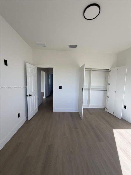 Spacious, unfurnished interior of a new home in , Labelle (Image 17).