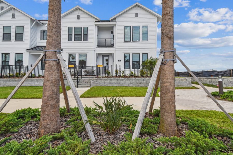 Image 34 of a home in Emerald Landing at Waterside at Lakewood Ranch – Towns. Image 34 of a home in Emerald Landing at Waterside at Lakewood Ranch – Towns.