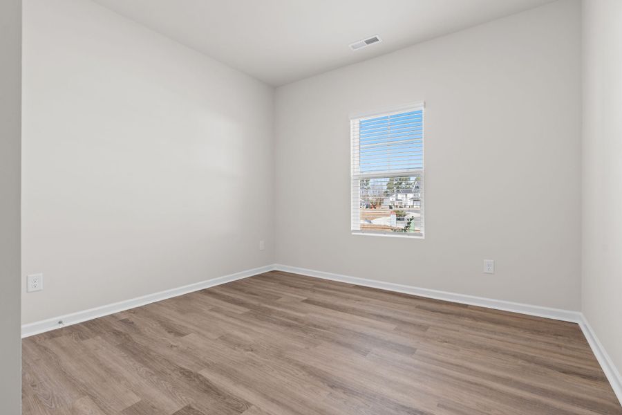 1,504sf New Home in Richlands, NC.  - Slide 26