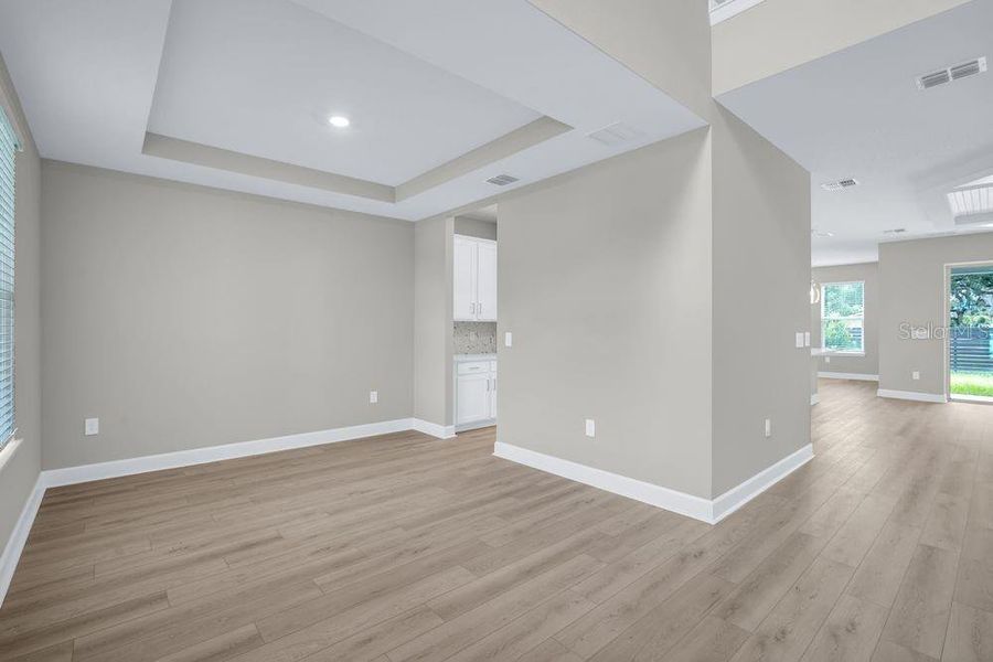 Spacious, unfurnished interior of a new home in Timber Ridge, Plant City (Image 32).