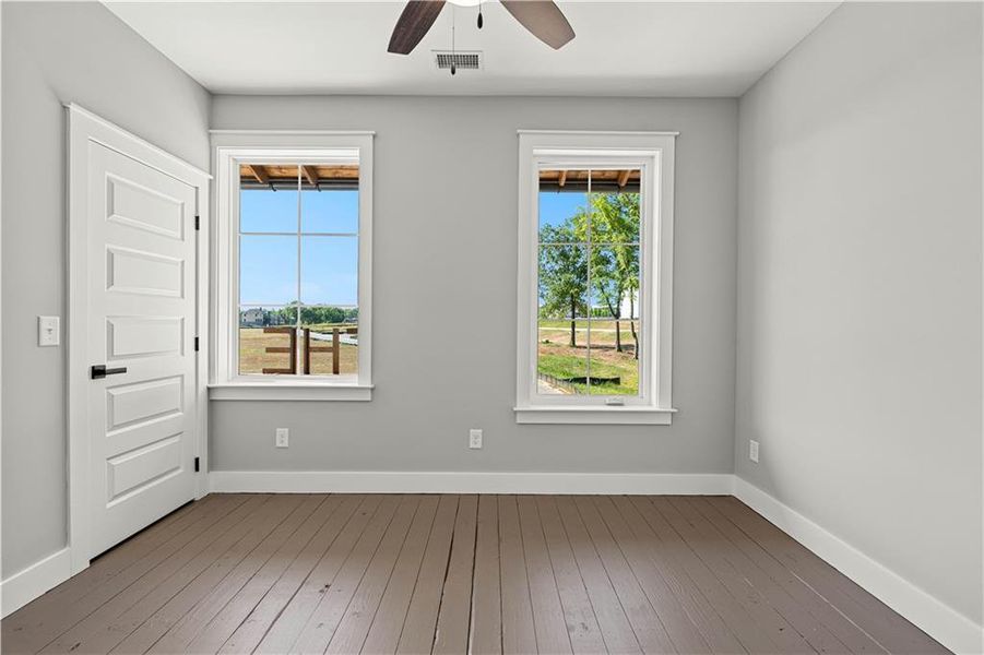 Spacious, unfurnished interior of a new home in , Fayetteville (Image 19).