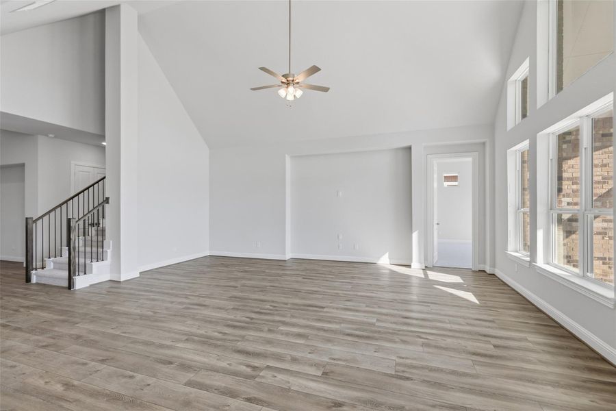 Spacious, unfurnished interior of a new home in Sundance Cove, Crosby (Image 38).
