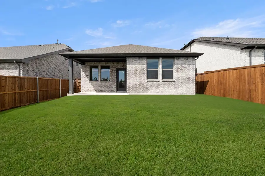 Rear Exterior Design Representative Photo