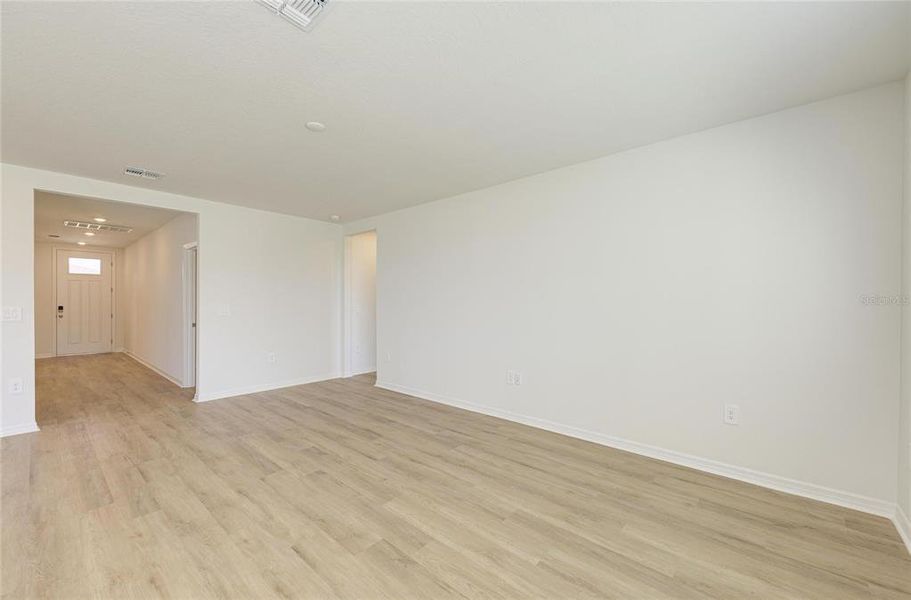 Spacious, unfurnished interior of a new home in Magnolia Bay - Classic Series, Nokomis (Image 37).