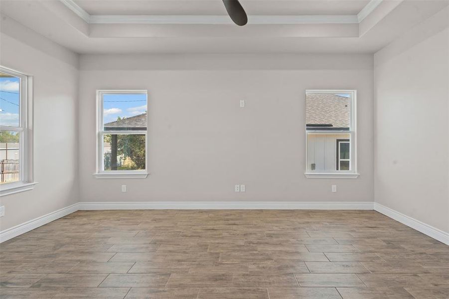 Spacious, unfurnished interior of a new home in , Granbury (Image 31).