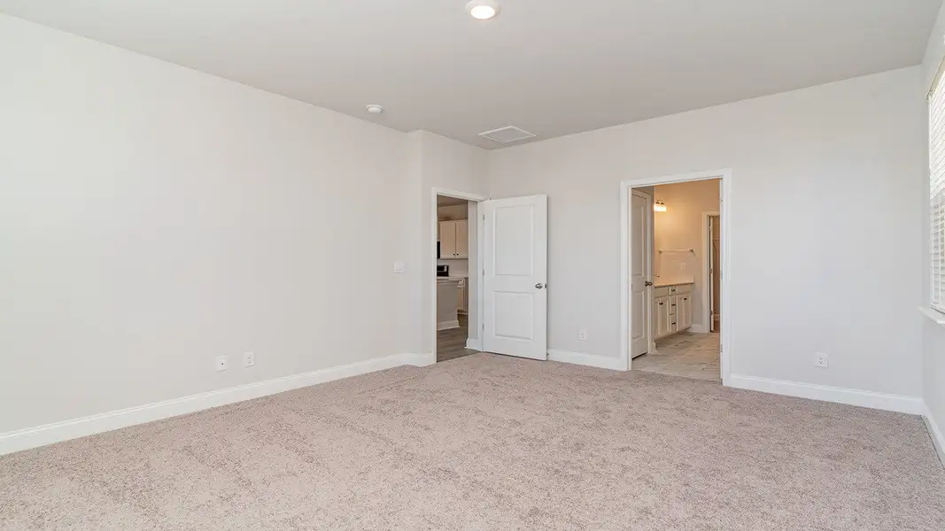 Representative unfurnished interior of a home built from the BELFORT by D.R. Horton in Heron Pointe, Myrtle Beach (Image 20). Representative unfurnished interior of a home built from the BELFORT by D.R. Horton in Heron Pointe, Myrtle Beach (Image 20).