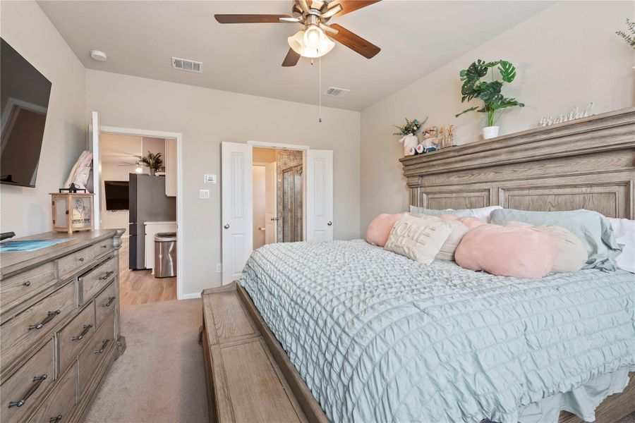Furnished interior view inside a new home in , Pasadena (Image 26).