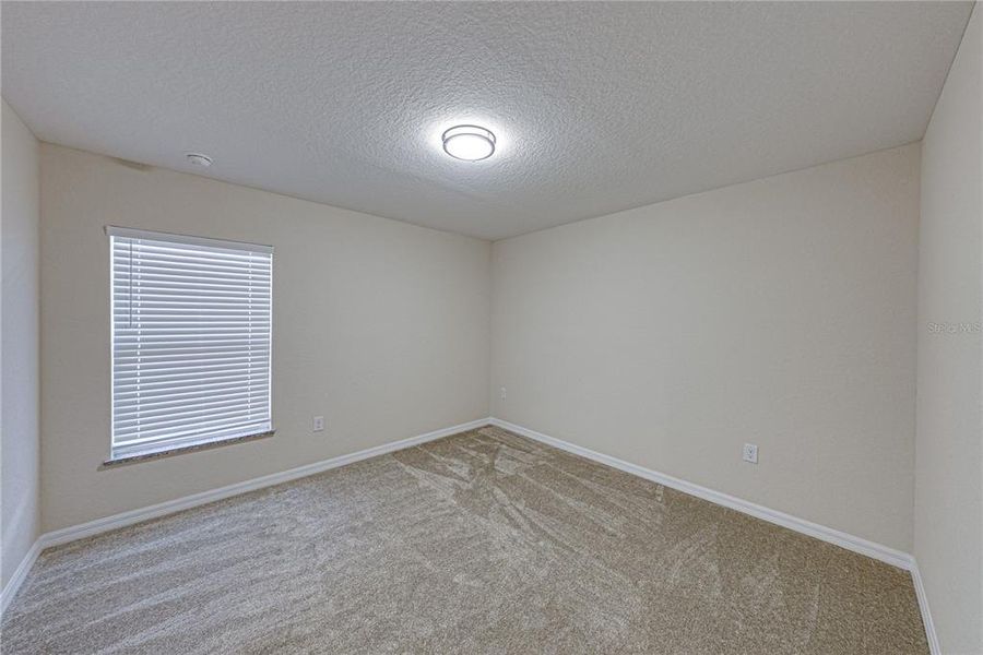 Spacious, unfurnished interior of a new home in , Bartow (Image 24).