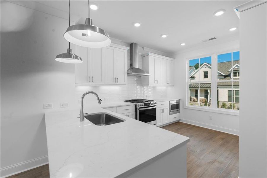 Furnished interior view inside a new home in Evanshire Townhomes, Duluth (Image 12).