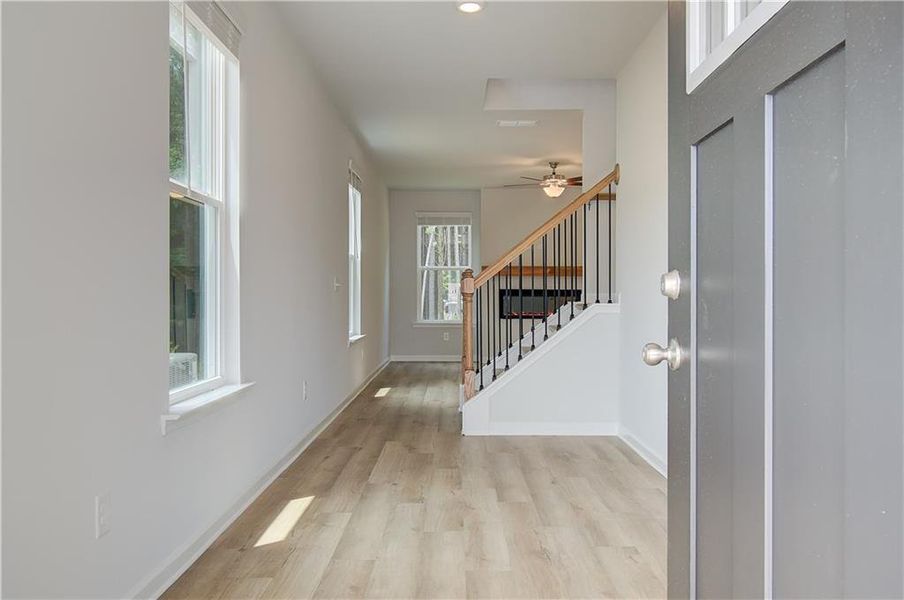 Spacious, unfurnished interior of a new home in Enclave at Evergreen, Fairburn (Image 10).