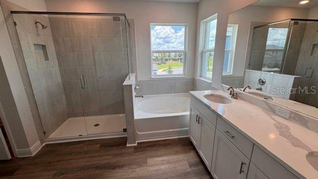Furnished interior view inside a new home in Star Farms at Lakewood Ranch, Bradenton (Image 6).