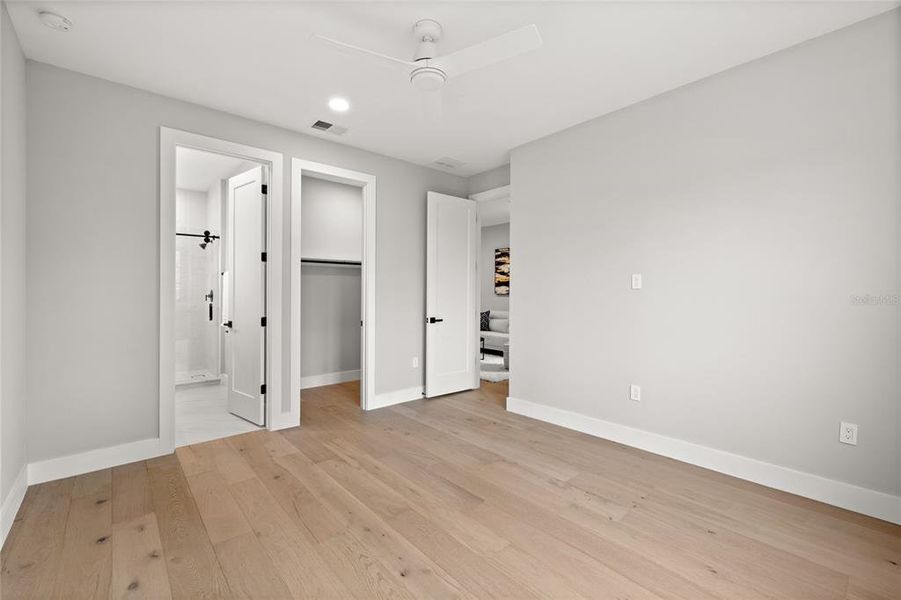 Spacious, unfurnished interior of a new home in College Park, Orlando (Image 30). Spacious, unfurnished interior of a new home in College Park, Orlando (Image 30).