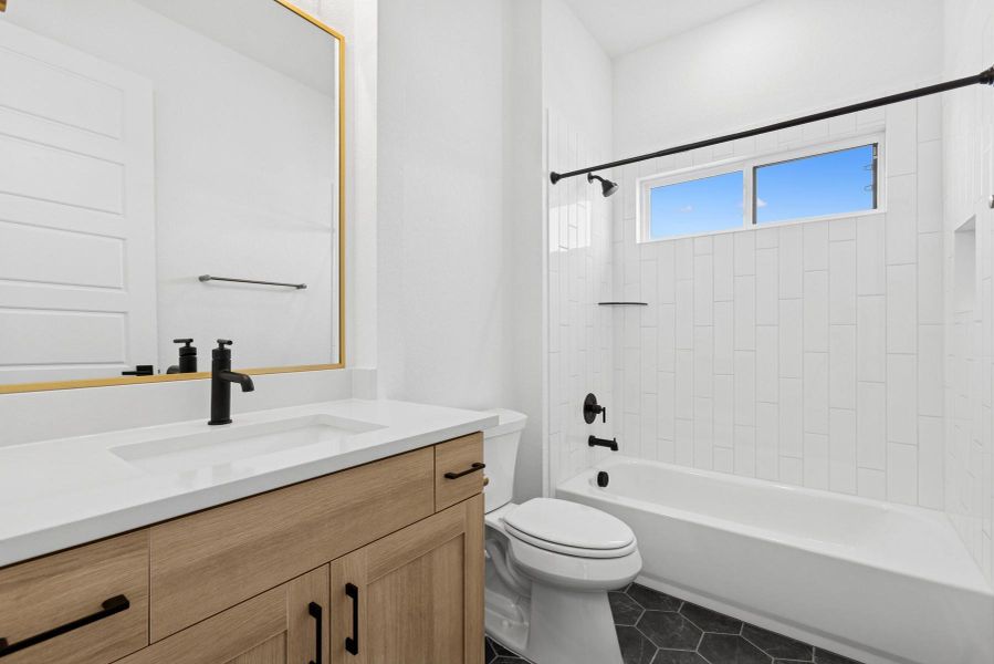 2nd Bathroom 2nd Bathroom