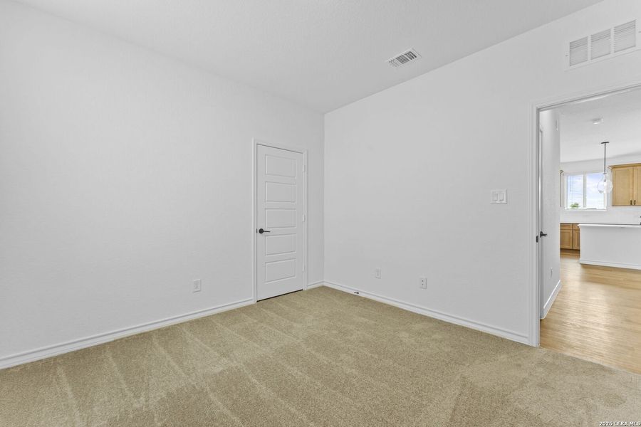 Spacious, unfurnished interior of a new home in Dove Song, Marion (Image 28).