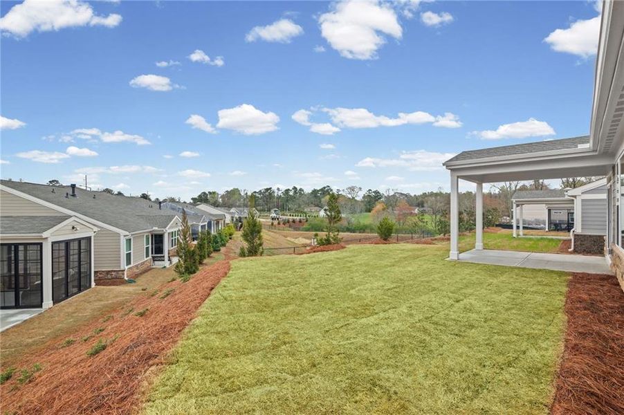 Exterior details and patio area of a home in Laurel Farms, Dallas (Image 27).