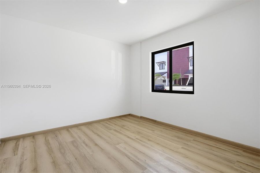 Spacious, unfurnished interior of a new home in , Florida City (Image 30).