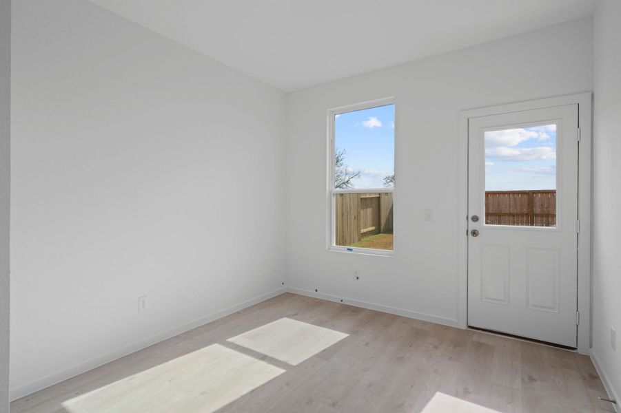 Dining Area Dining Area