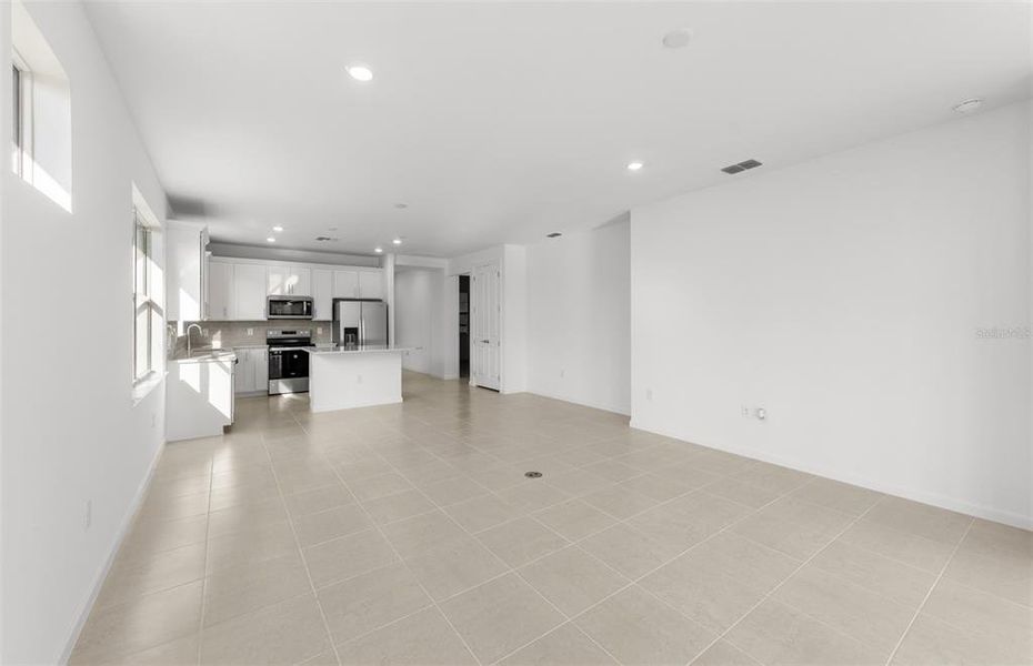 Spacious, unfurnished interior of a new home in Legacy Groves, Nokomis (Image 27). Spacious, unfurnished interior of a new home in Legacy Groves, Nokomis (Image 27).