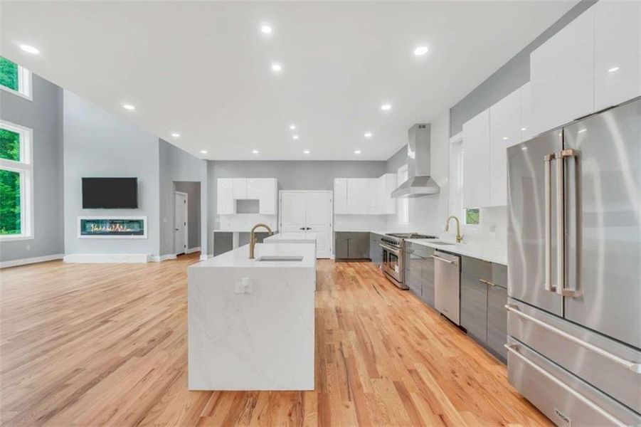 Furnished interior view inside a new home in , Atlanta (Image 35).