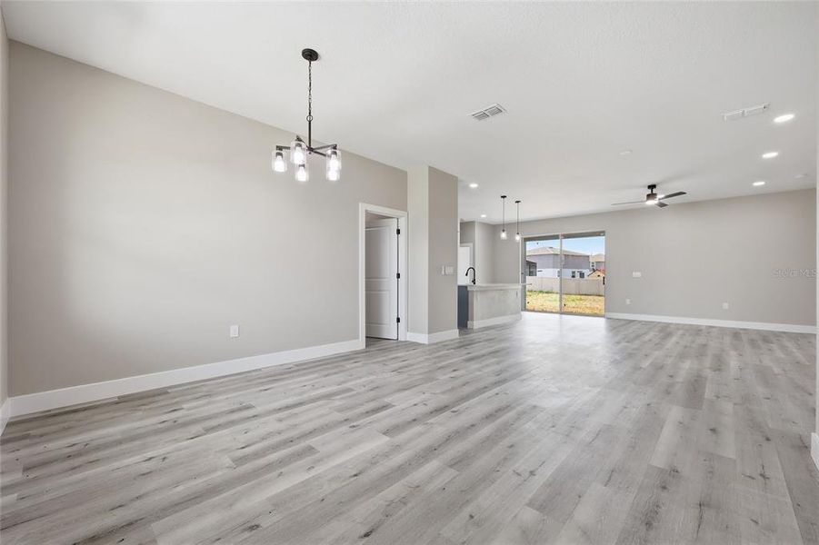 Spacious, unfurnished interior of a new home in , Kissimmee (Image 23).