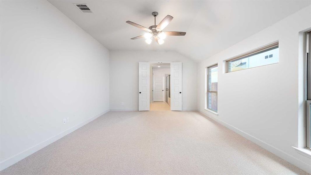 Spacious, unfurnished interior of a new home in The Parks At Wilson Creek 40', Celina (Image 15). Spacious, unfurnished interior of a new home in The Parks At Wilson Creek 40', Celina (Image 15).