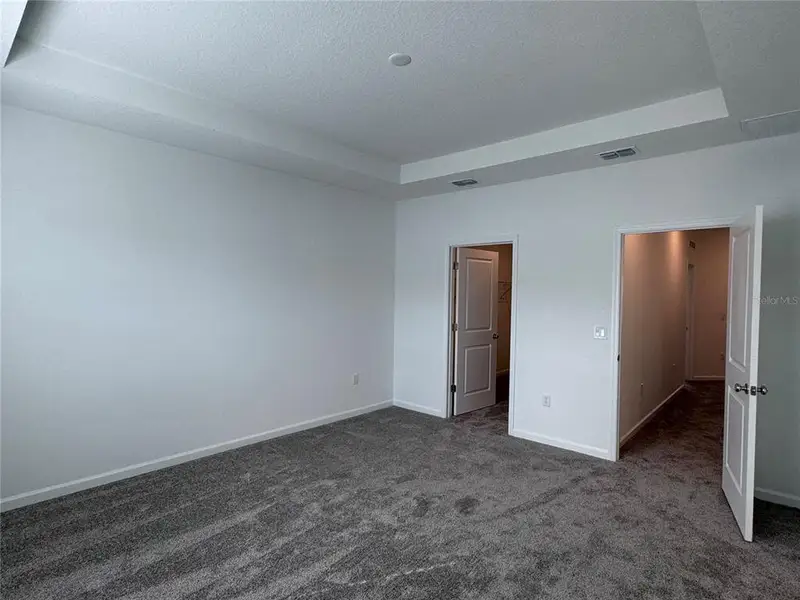 Spacious, unfurnished interior of a new home in , Kissimmee (Image 19).