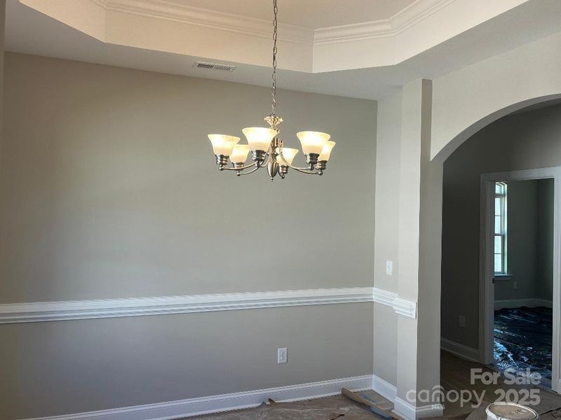 Spacious, unfurnished interior of a new home in , Concord (Image 7).