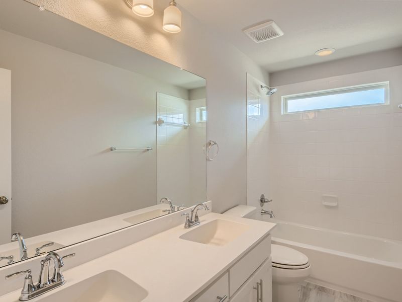 Plan 1146 Secondary Bathroom Representative Photo