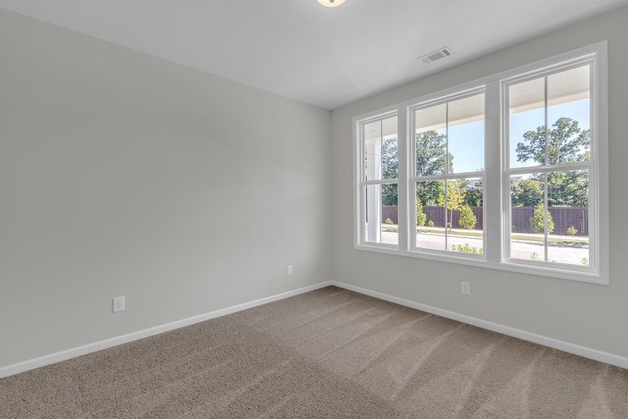 Spacious, unfurnished interior of a new home in Social Circle, Chattanooga (Image 12).