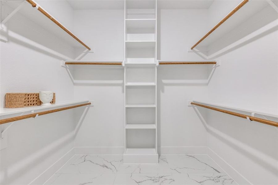 Spacious, unfurnished interior of a new home in , Fort Worth (Image 18).