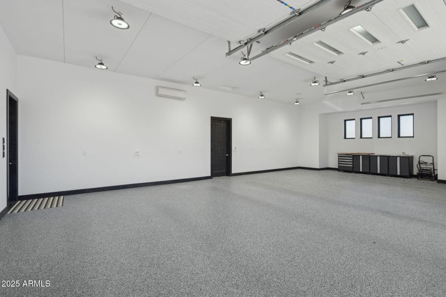 62-web-or-mls-3939-w-fox-rd 62-web-or-mls-3939-w-fox-rd