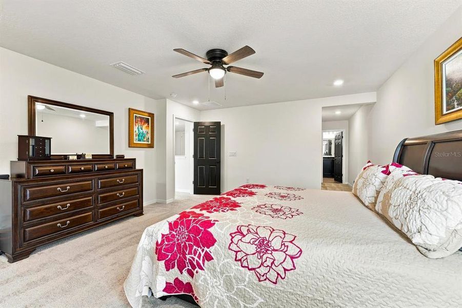 Furnished interior view inside a new home in , Davenport (Image 17).