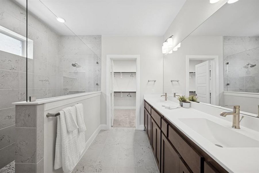 Furnished interior view inside a new home in South Pointe Manor Series, Mansfield (Image 10).