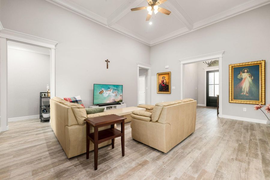 Furnished interior view inside a new home in , Beaumont (Image 14).