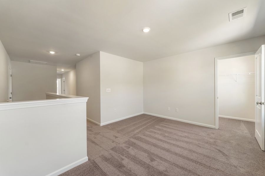Spacious, unfurnished interior of a new home in Burke Estates, Chesnee (Image 26).