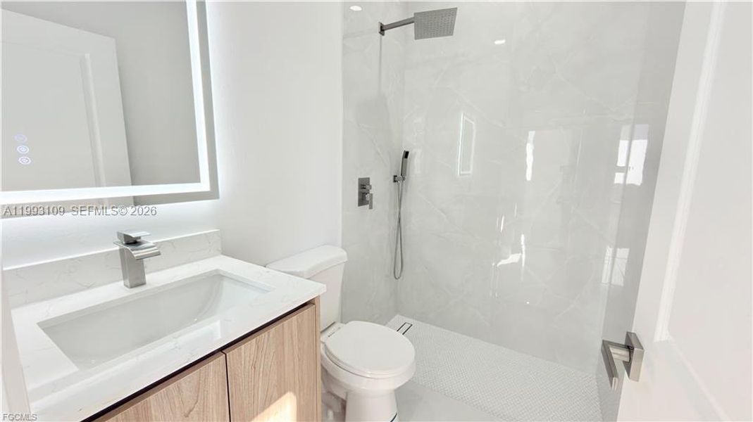 Furnished interior view inside a new home in , Fort Myers (Image 13).