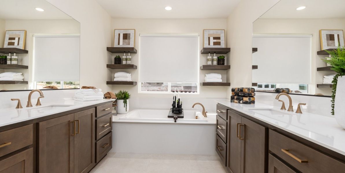 Horizon at Cascade Landing - 1440x724 (20)