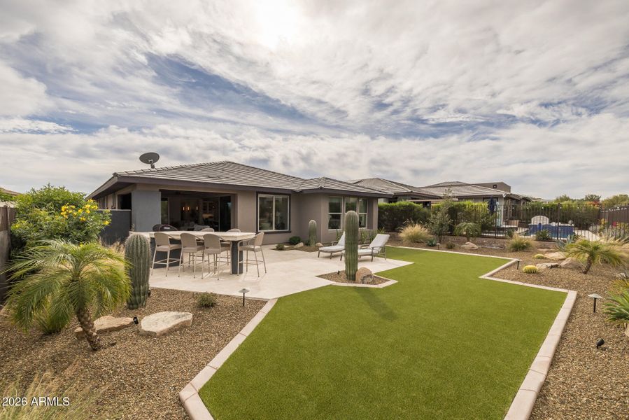 51) BACK OF HOME 51) BACK OF HOME