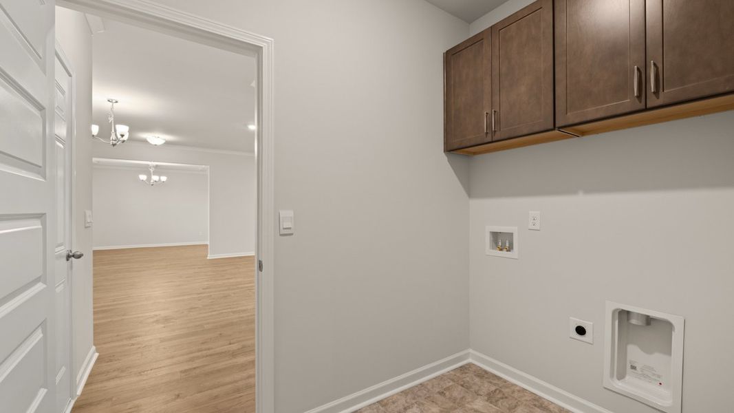 Spacious, unfurnished interior of a new home in Heritage Pointe, Senoia (Image 27).