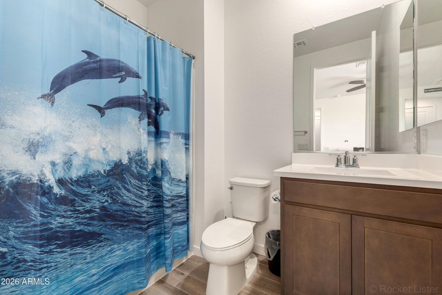 Full bathroom 2 Full bathroom 2