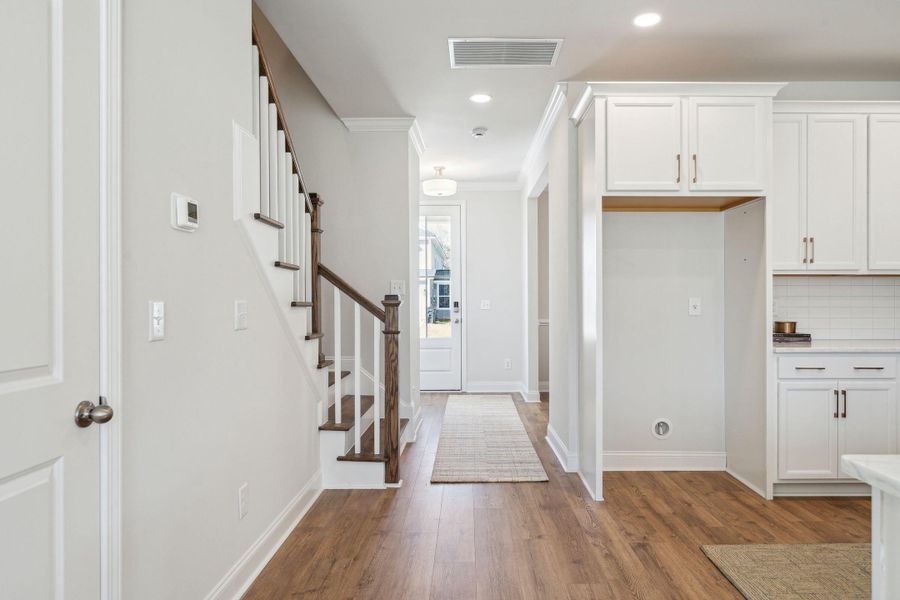 Spacious, unfurnished interior of a new home in Lakeview Commons, Goose Creek (Image 22).